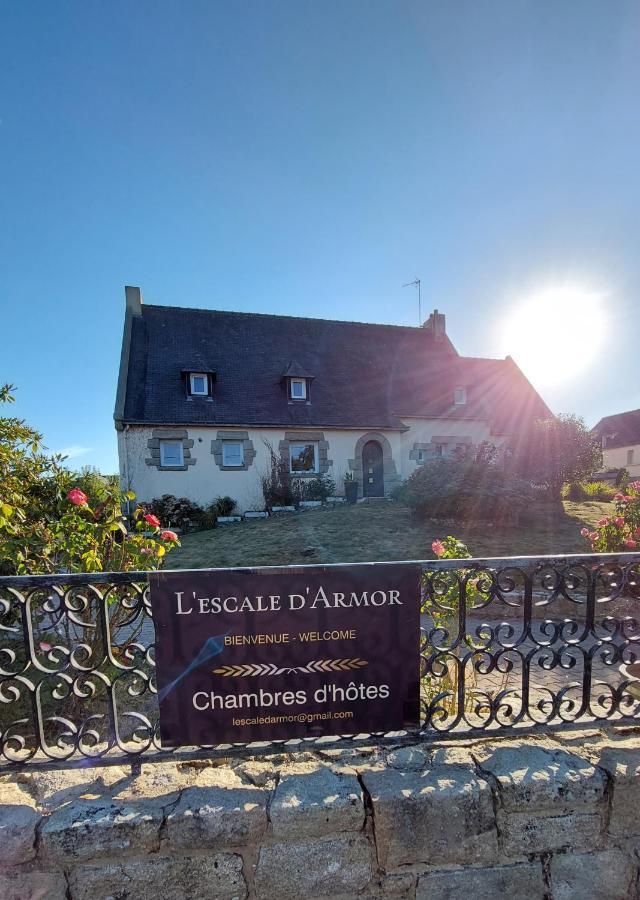 L'Escale D'Armor Bed and Breakfast Loudéac Exteriör bild
